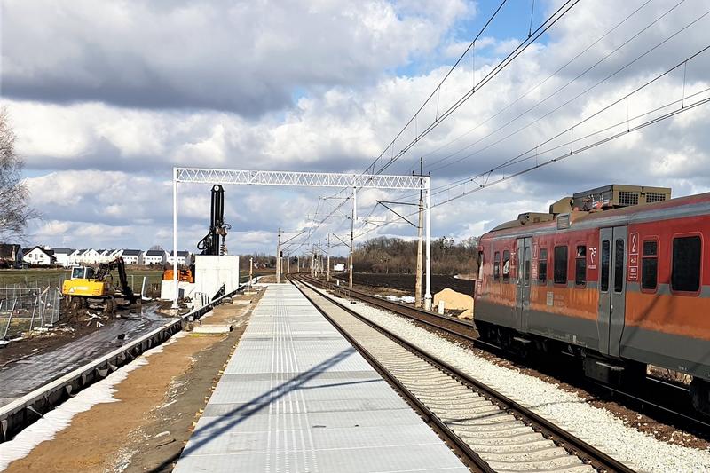 Nowy przystanek kolejowy Iwiny w aglomeracji wrocławskiej