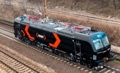 CARGOUNIT odbiera Vectrony i zamawia nowe wielosystemowe lokomotywy Siemensa