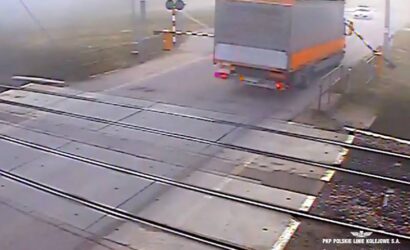 Czarna Białostocka: niebezpieczne zdarzenie na przejeździe kolejowym [FILM]