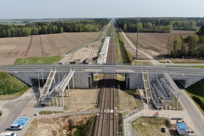 Kolejne wiadukty zwiększają bezpieczeństwo na trasie Czyżew – Białystok
