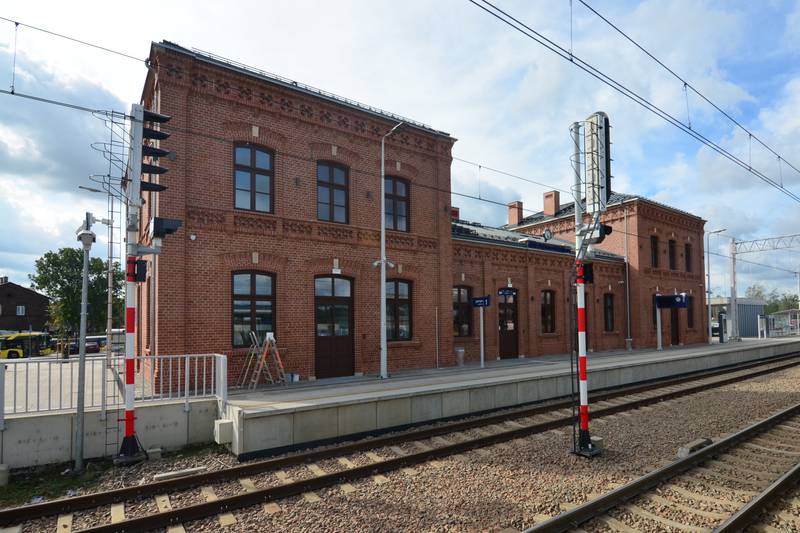 Gara din Dąbrowa Górnicza este deschisă călătorilor [GALERIA]
