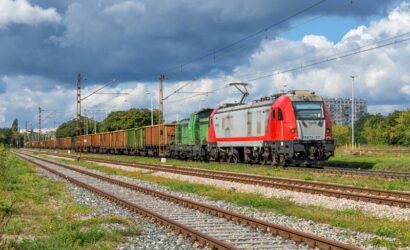 Jakie bariery wypływają na rynek kolejowych przewozów towarowych?