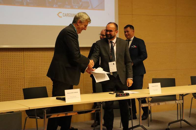 Siemens Mobility oraz CARGOUNIT podpisali umowę na dostawę do 30 lokomotyw Vectron MS