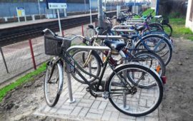 Ponad 11 tys. stojaków rowerowych na stacjach i przystankach