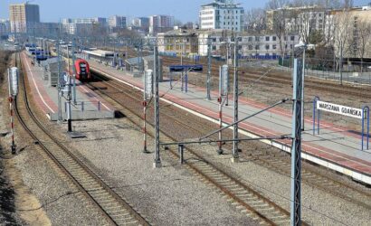 Na stacji Warszawa Gdańska powstaną dwie kładki z windami
