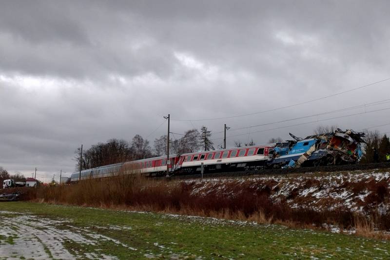 Czechy: tragiczny wypadek na przejeździe kolejowym [GALERIA]