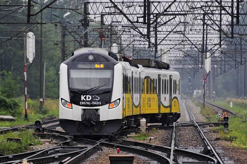 Koleje Śląskie wydzierżawiły dwa EZT-y od Kolei Dolnośląskich