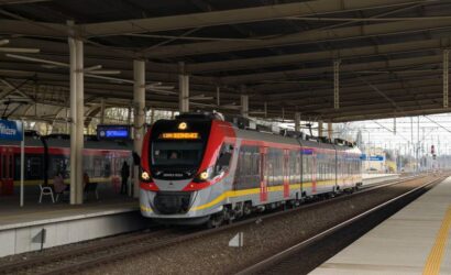 Pandemia ogranicza kursowanie pociągów ŁKA