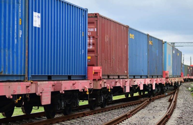 Pociąg testowy LTG Cargo pojechał na Ukrainę przez Polskę