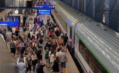 W sierpniu 2023 r. pociągami podróżowało prawie 31,1 mln pasażerów