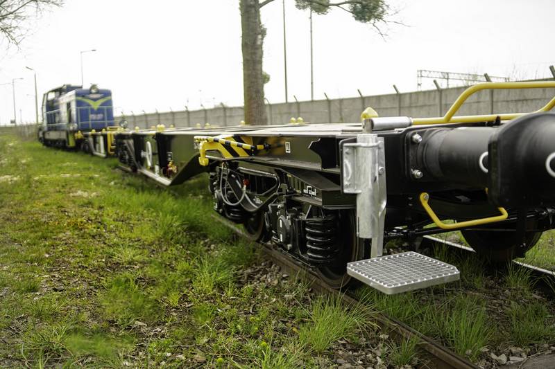 PKP Cargo odebrało nowe wagony platformy serii Sggrs