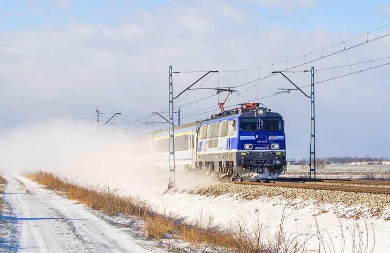 Kolejarze są przygotowani do prowadzenia ruchu pociągów w zimie