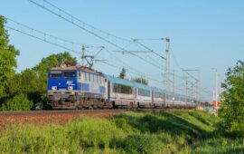 PKP Intercity przygotowało więcej miejsc w pociągach w długi weekend