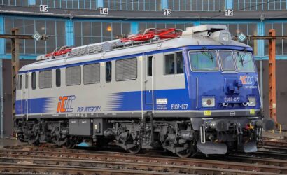 Zakłady Naprawcze Taboru Kolejowego i Miejskiego wykonają naprawy P4 kolejnych lokomotyw EU/EP07