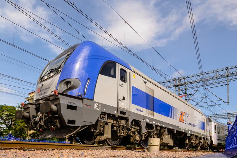 7 podmiotów zgłosiło się do przetargu na dostawę 63 wielosystemowych lokomotyw dla PKP IC