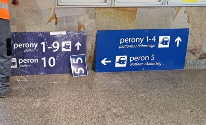 Ruszyła zmiana numeracji peronów na dworcu Poznań Główny