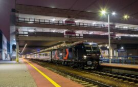 Pierwszy pasażerski Vectron Cargounit na trasie Warszawa-Berlin