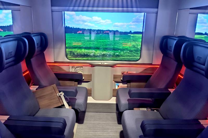 PKP Intercity a prezentat un model de cabină cu un design nou