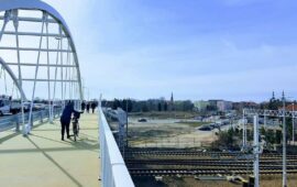 W Łowiczu otwarto nowy wiadukt drogowy nad linią Warszawa – Poznań