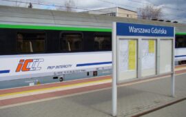 Duże zmiany w kursowaniu pociągów PKP IC przez Warszawę